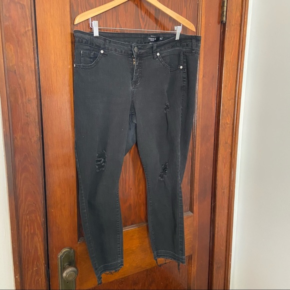 torrid Denim - Torrid: Distressed Black Jeans, Size 18